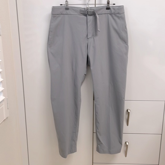 Lululemon cargo pants - Picture 7 of 12